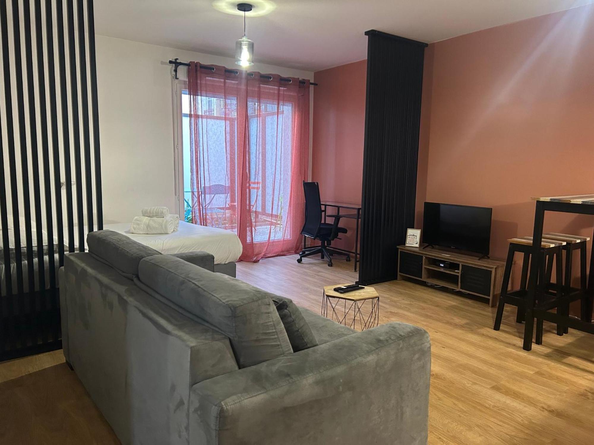 Studio Spacieux 4 Personnes Avec Terrasse Privee & Bureau - Gare A 4Min, Paris En 30Min Villiers-sur-Marne Dış mekan fotoğraf